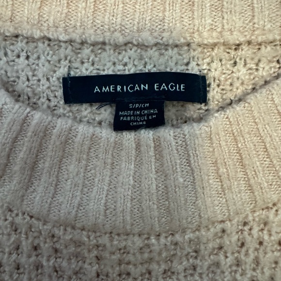 light pink AE sweater - Picture 2 of 2